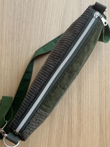 "Flickenwerk IV/6" - KHAKI-GRÜN